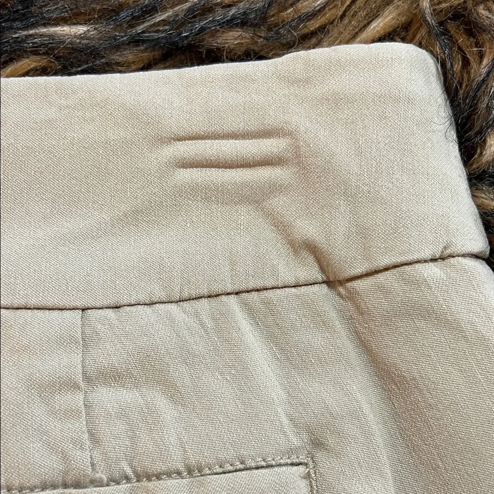 Women’s’ Khaki Capri Pants - Picture 3 of 5